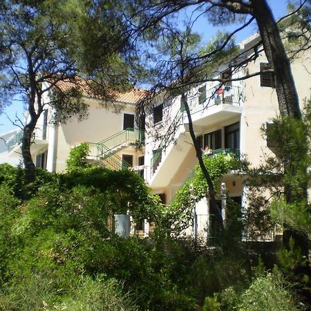 Villa Welcome Vrboska Exterior photo