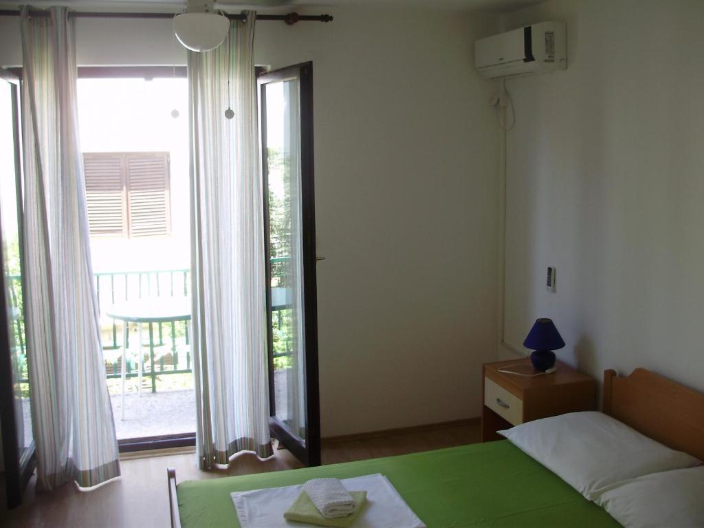 Villa Welcome Vrboska Exterior photo