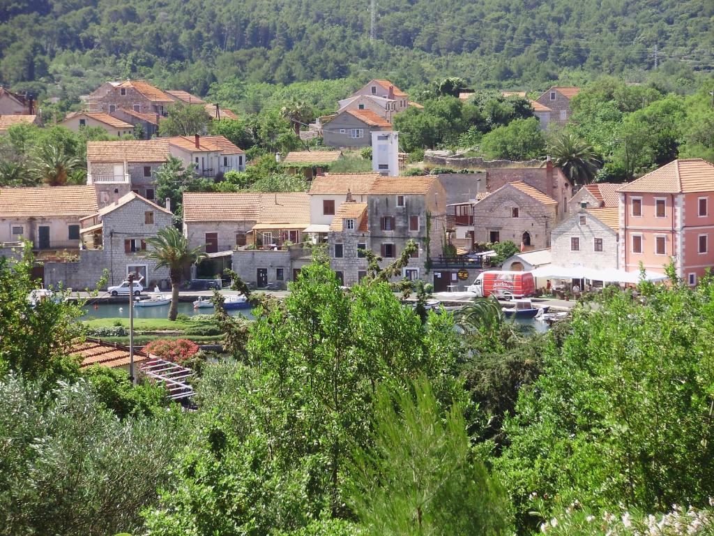 Villa Welcome Vrboska Exterior photo