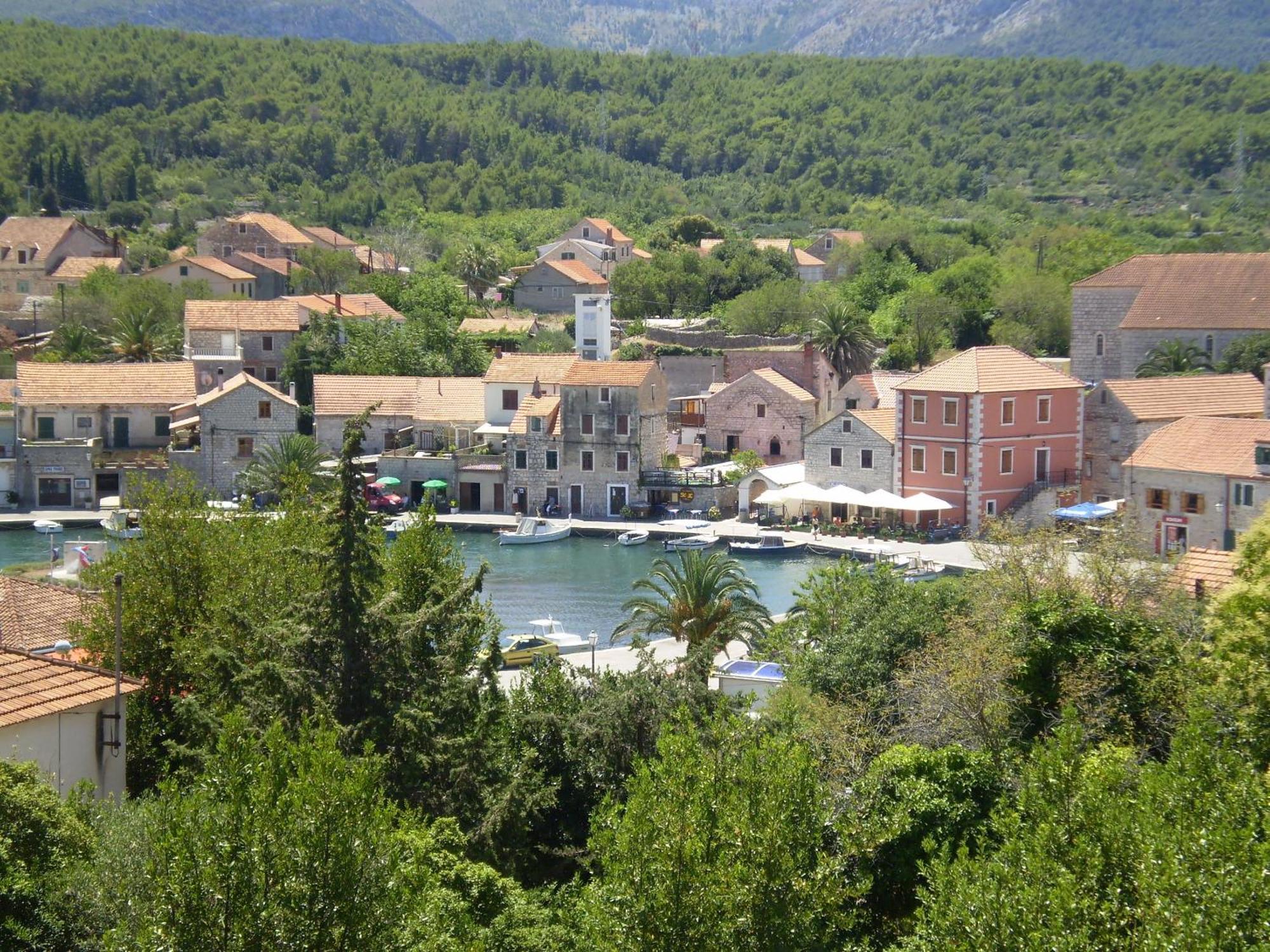 Villa Welcome Vrboska Exterior photo